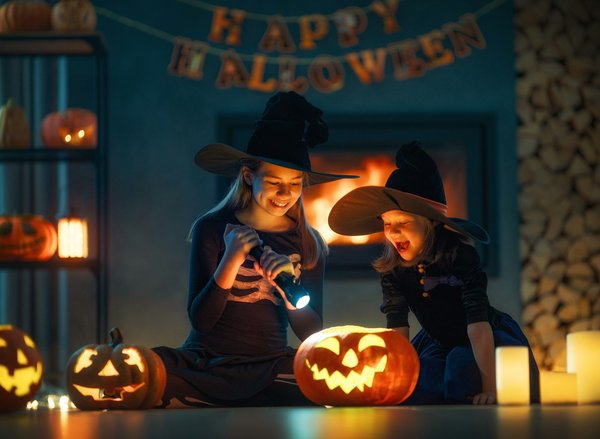 Quelles astuces pour organiser une soirée de films d'horreur indépendants?